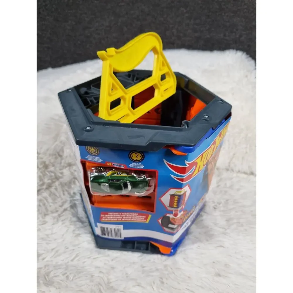 Hot Wheels Roll Out Raceway Track Set Storage Case With Car Stores 80 Cars New